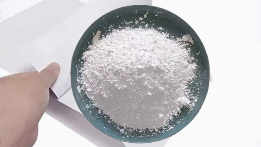 鈦白粉